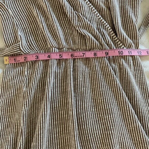 Caution To The Wind Wrap Midi Dress Cap Sleeve Ribbed Size Medium - Picture 15 of 16